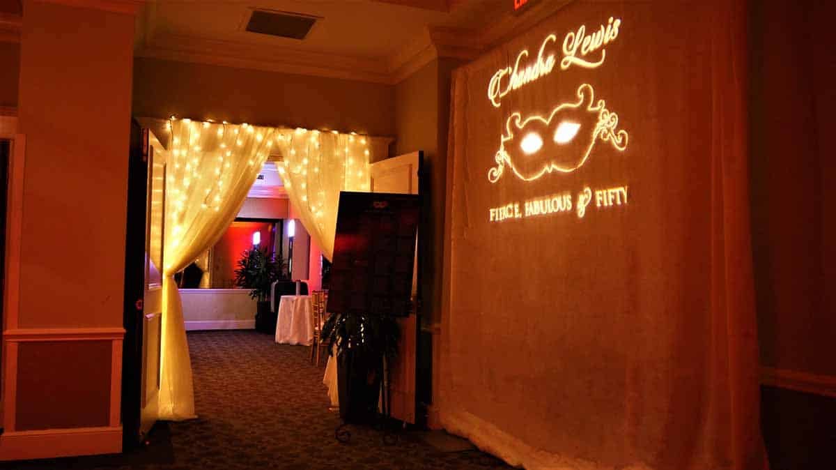 Chandra-Lweis-Masquerade01